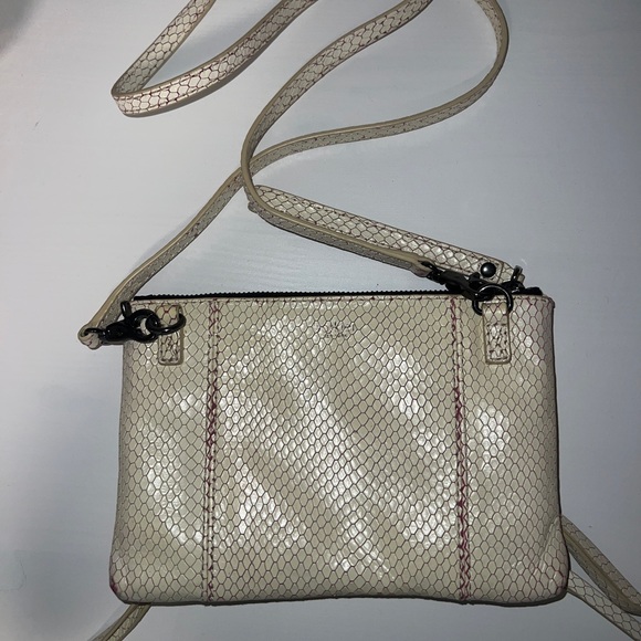 Botiker Cream Snake Skin Crossbody - Picture 2 of 5